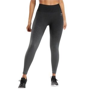 Gymshark Adapt Ombré Seamless Leggings in Black and Gray Small
